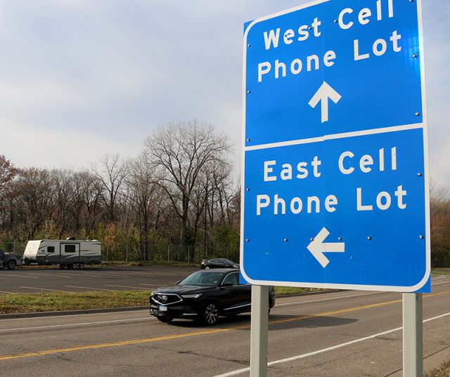 Cell Phone shops Lot