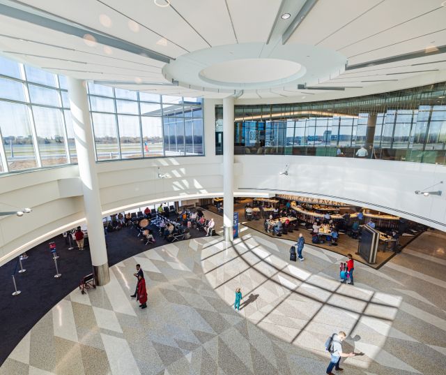 Delta Sky Club - Rotunda