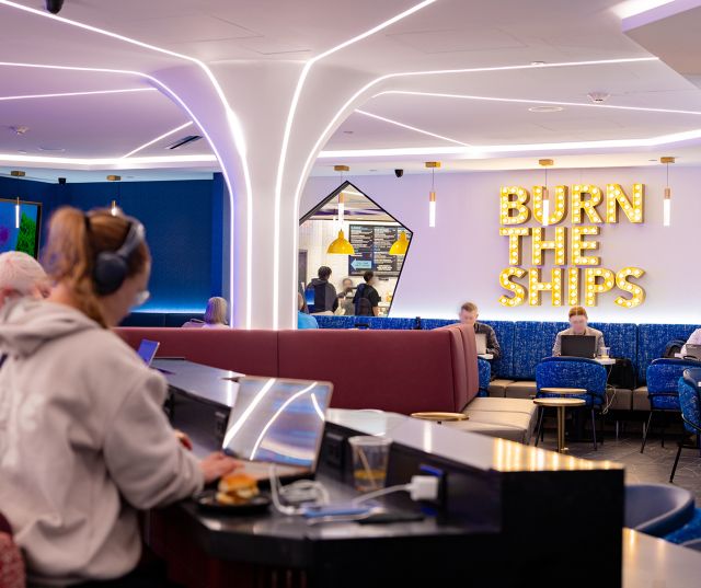 MSP Airport_Portal Lounge_interior
